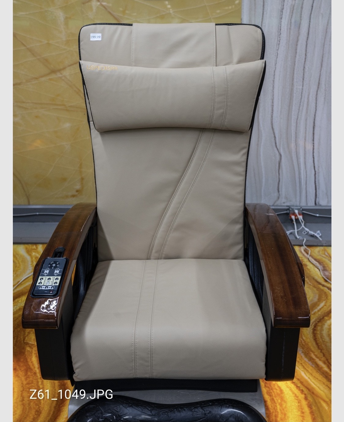 Pedicure Chair Seat Cover Creme image 0