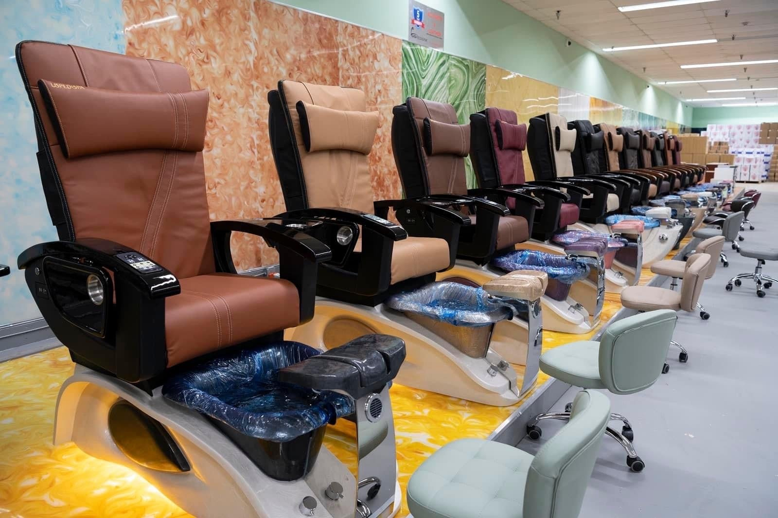 Luxury USPediSpa Chairs Please call 703 538 9898 for Packages Deal with Offers image 0