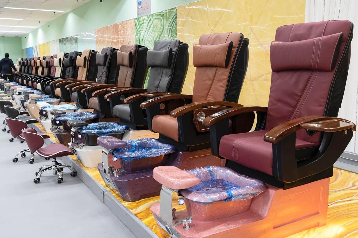 Luxury USPediSpa Chairs Please call 703 538 9898 for Packages Deal with Offers image 1