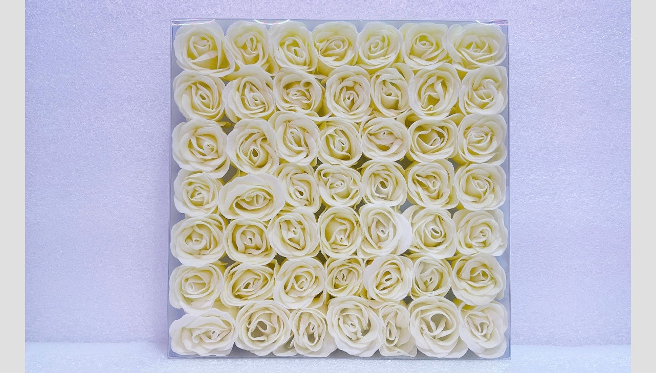 Flower Petals Spa-White image 0